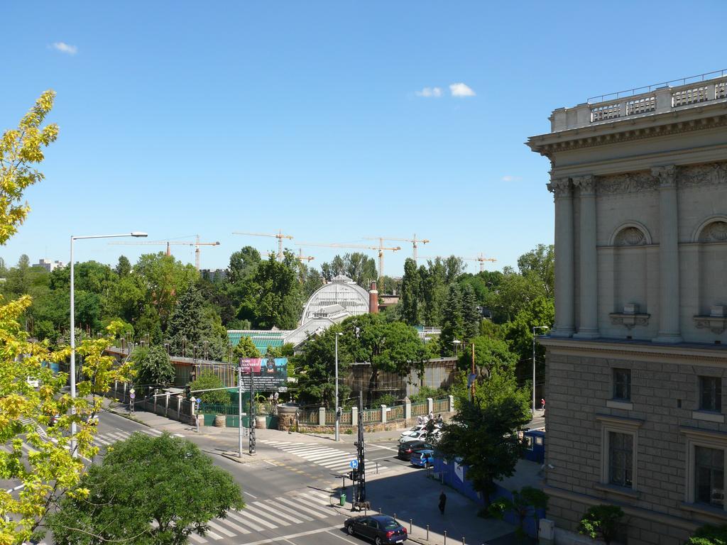 Heroes' Residence Budapeste Exterior foto